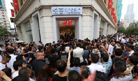 H&M中国大陆最大门店开幕活动 H&M中国大陆最大门店开幕活动
